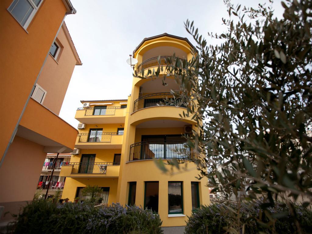 Apartments Roses Stobreč Habitación foto